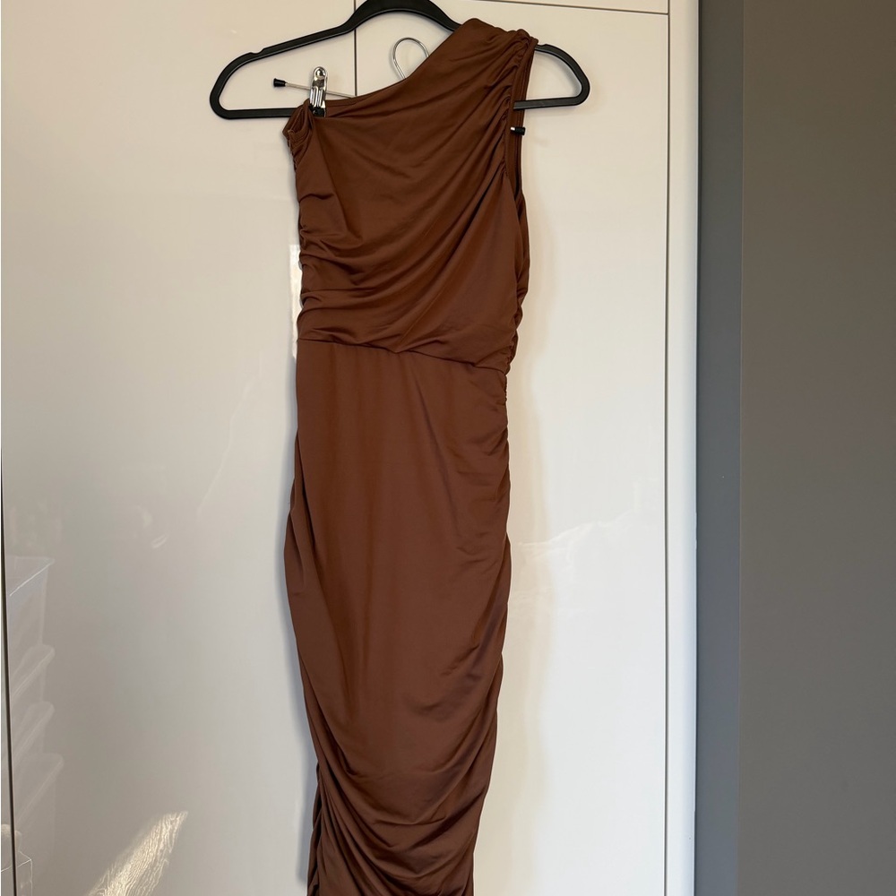 Elegant Brown One-Shoulder Dress